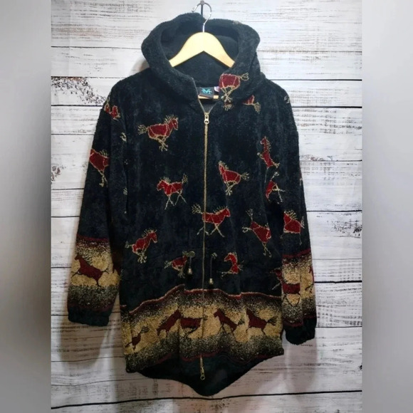Mazmania Equestrian Horse Jacket in Black Maroon Hood Teddy Western Cozy Fall - Picture 1 of 7